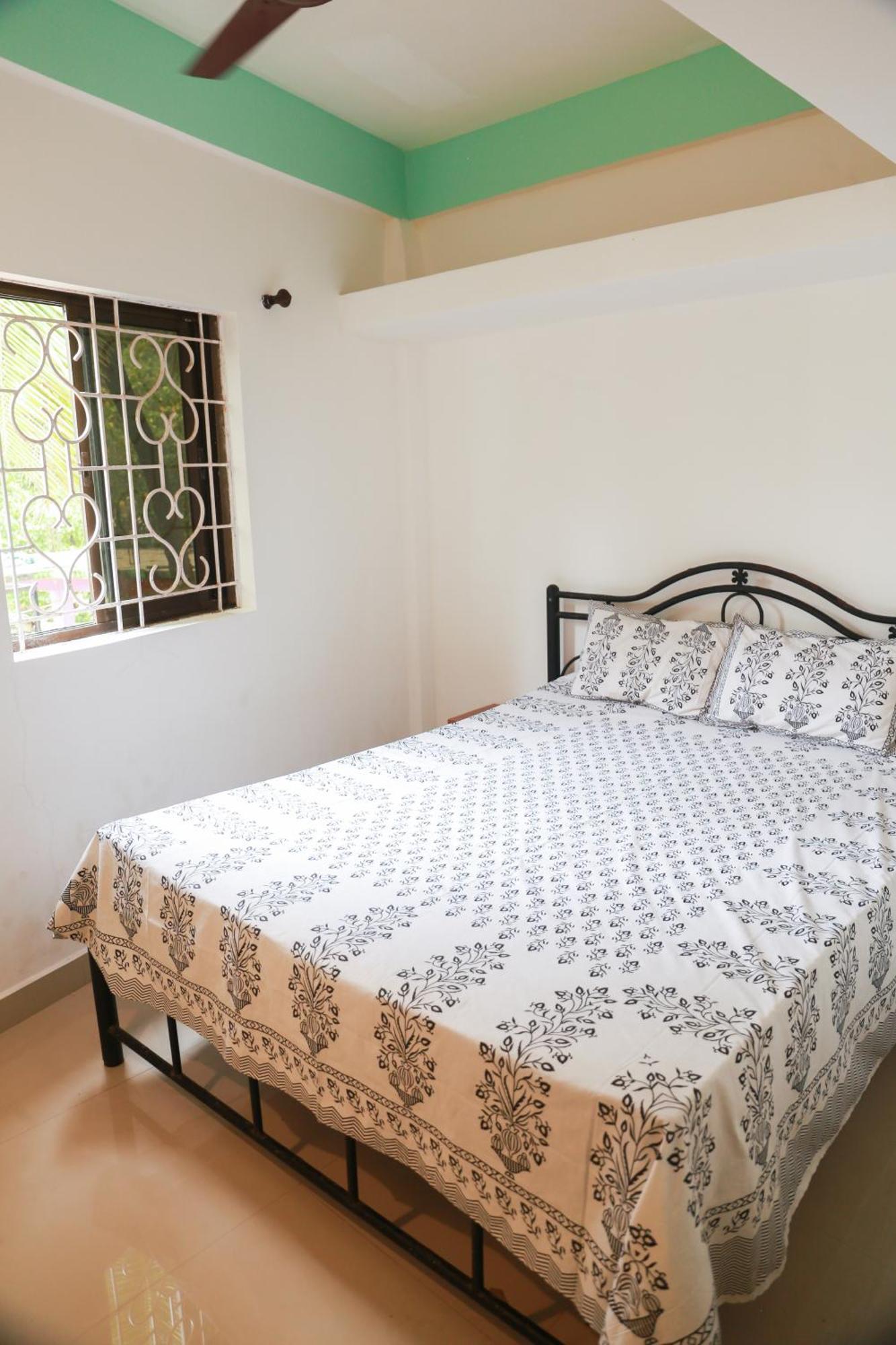 Kumbaya Beachside Hostel & Apartments At Arambol Beach Dış mekan fotoğraf