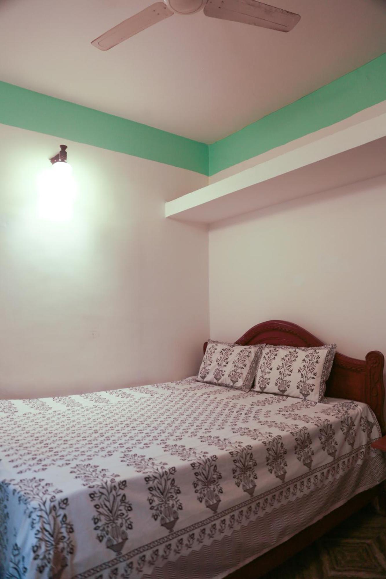 Kumbaya Beachside Hostel & Apartments At Arambol Beach Dış mekan fotoğraf